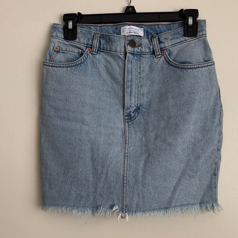 Los Angeles Atelier & Other Stories
 Denim Mini Skirt with Frayed Hem